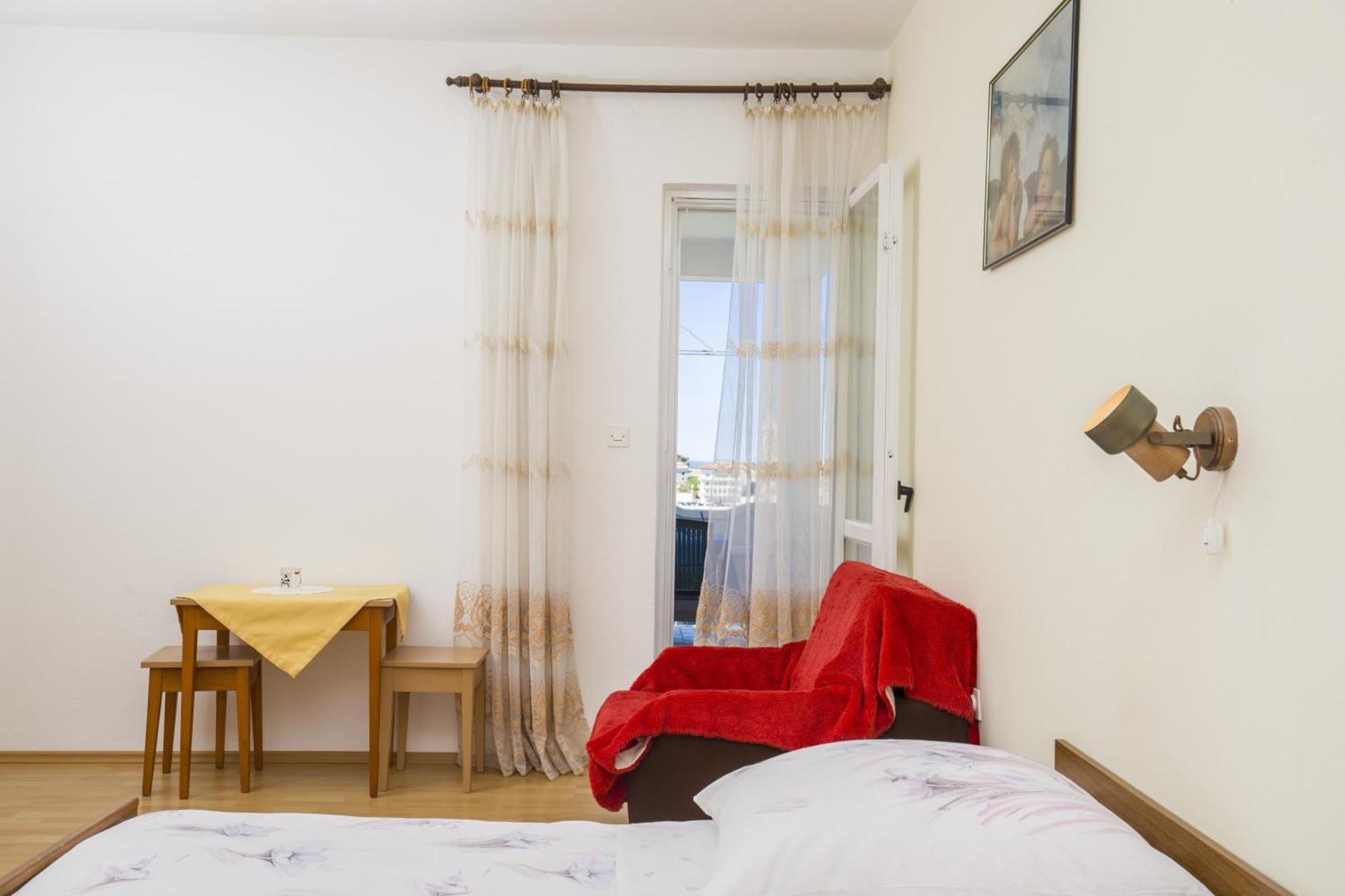 Rooms Padovan Banjol Exterior photo